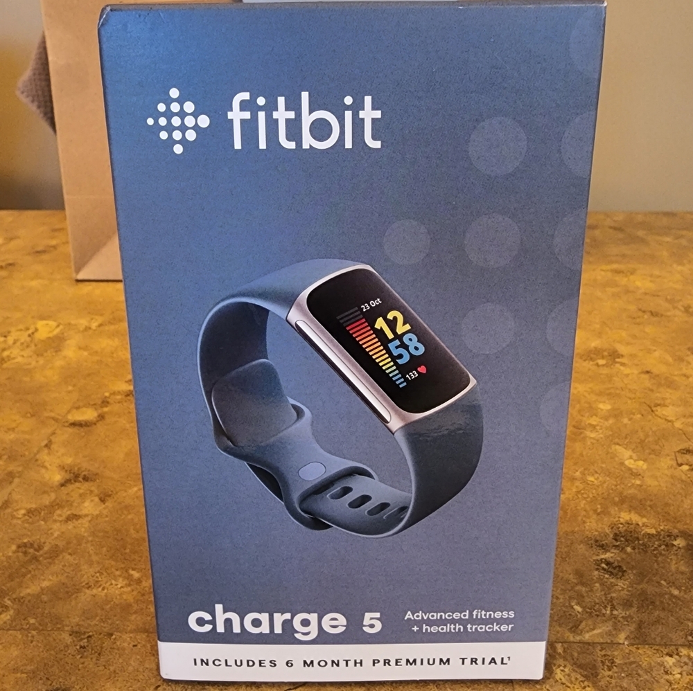 Fitbit Charge 5